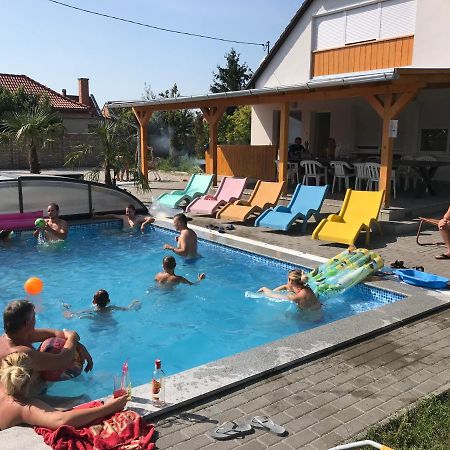 Nice Big House Balatonfenyves Extérieur photo