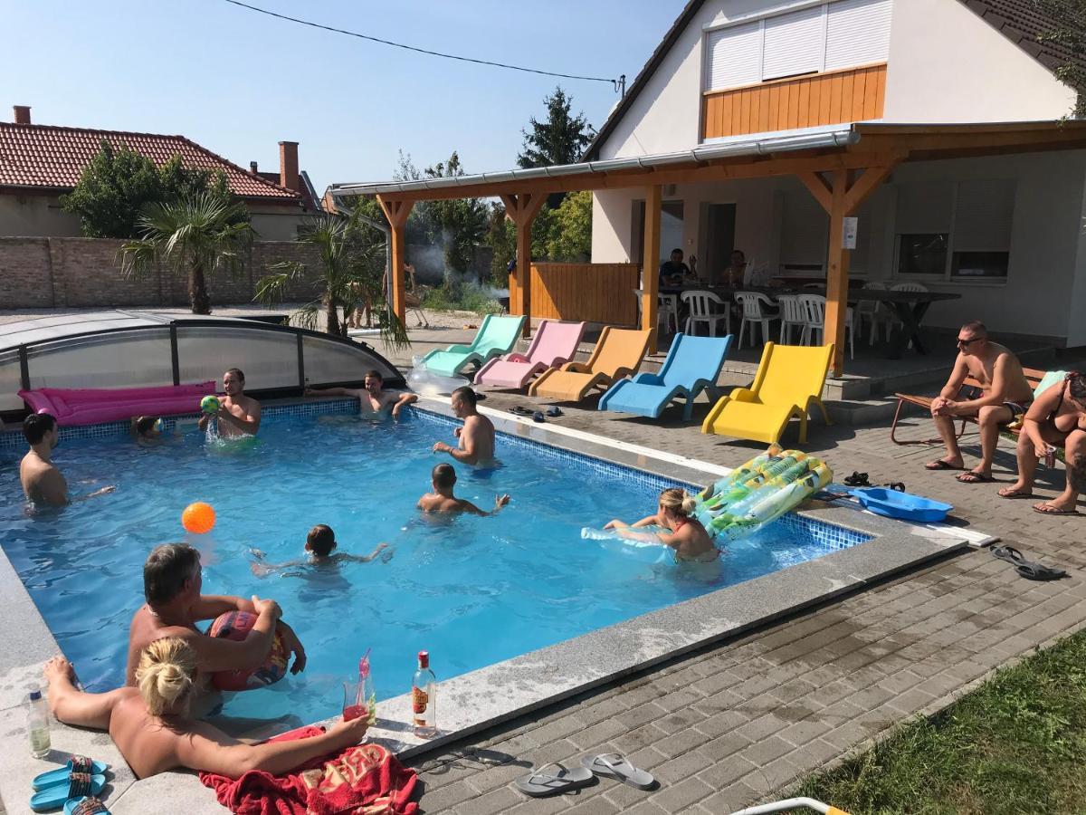 Nice Big House Balatonfenyves Extérieur photo