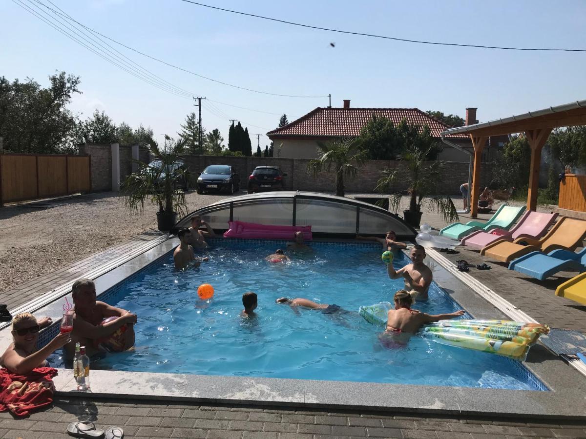 Nice Big House Balatonfenyves Extérieur photo